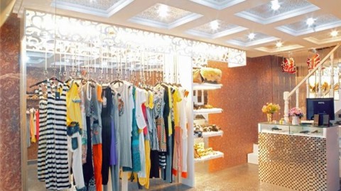 女装店设计方案从15万预算如何赚回2.5倍？4个空间决策让试穿率翻倍